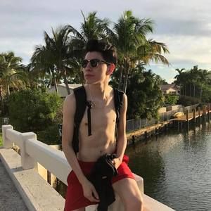 Meet your Posher, Alan